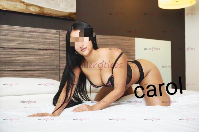 FOTOS DE SOY CAROL ..... FLAQUITA ......NALGONA .....Y..... MUY CACHONDA