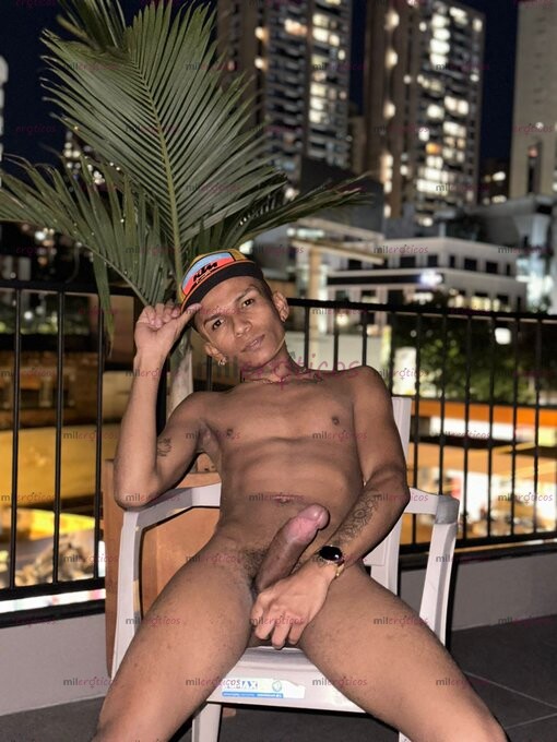 FOTOS DE FLACO VERS GON 21 CM COMPLACIENTE FOLLADOR