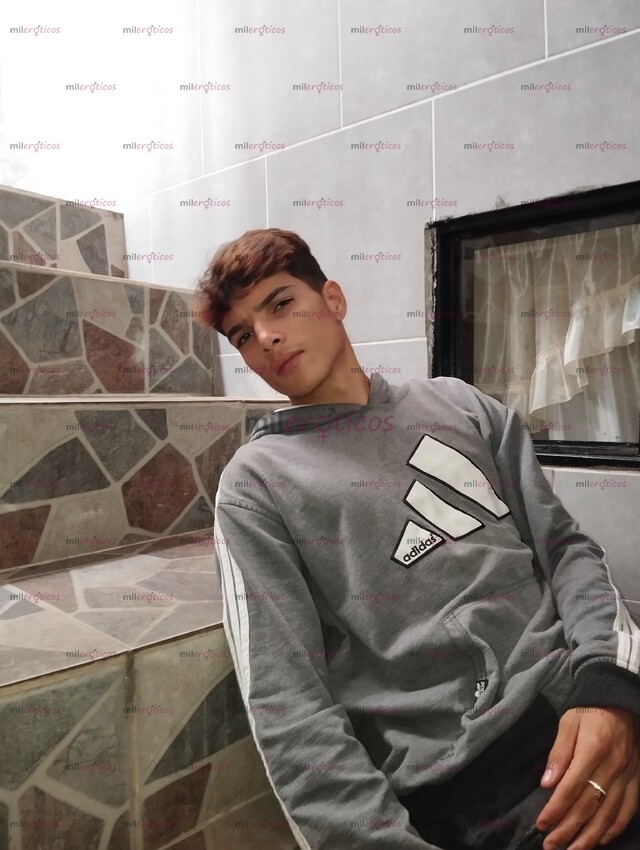 FOTOS DE SOY DIEGOZP , EL POLLITO PERFECTO PARA SEXO FULL Y CHARLAS INTERESANTES