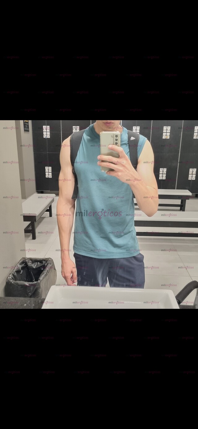 FOTOS DE CHICO ALTO (1.82M), BLANCO, PASIVO, NUEVO POR ACA