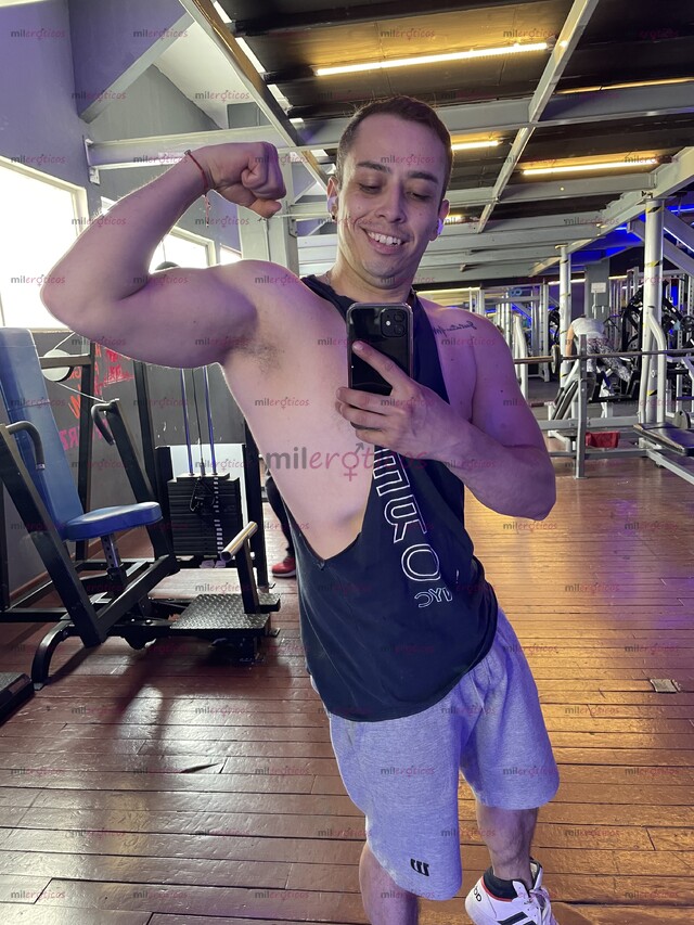 FOTOS DE CABRON LINDO EDUCADO AMABLE CALIENTE QUE TE HARÁ PASAR UN GRAN MOMENTO