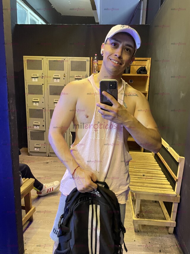 FOTOS DE CABRON LINDO EDUCADO AMABLE CALIENTE QUE TE HARÁ PASAR UN GRAN MOMENTO