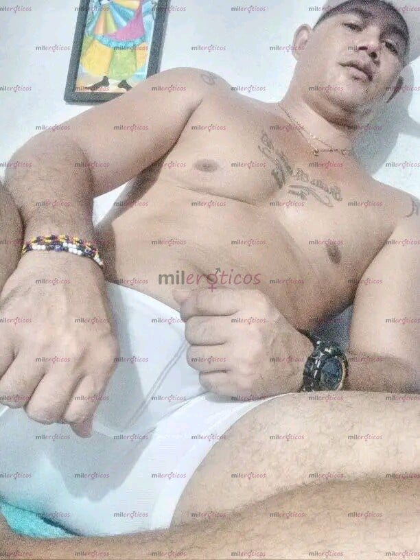 FOTOS DE CHICO ACTIVO COMPLACIENTE EN TODO TUS FETICHES SEXUALES
