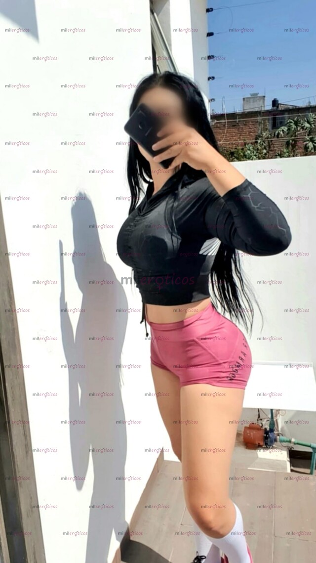 FOTOS DE ATENTA Y COMPLACIENTE ,CHAVITA SEXOSA MULTIORGÁSMICA