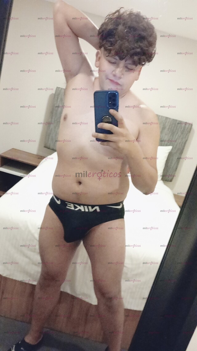 FOTOS DE CHICO INTER CON LUGAR COMPLACIENTE, AGUANTADOR Y MUY TRANQUILO Y CALIENTE!!!