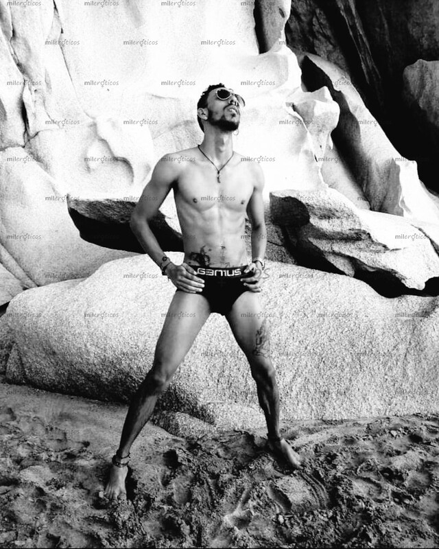 FOTOS DE COLOMBO ÁRABE VERGÓN DISPUESTO A COMPLACERTE