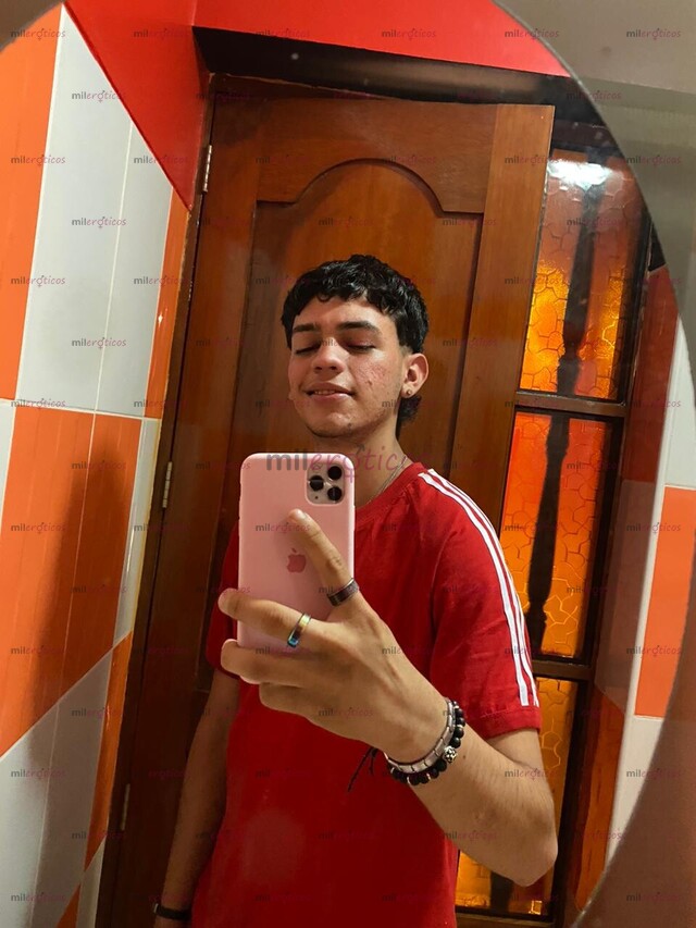 FOTOS DE SOY NUEVO EN LA CUIDAD DE BOGOTÁ Y JOVEN DE 19 POLLO