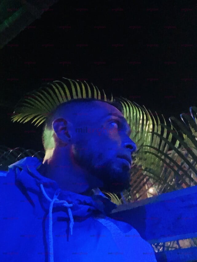 FOTOS DE SOLO CONVERSAR Y COMPARTIR FOTOS VIDEOS Y SI SE PUEDE ENCUENTROS VIVIR EXPERIENC