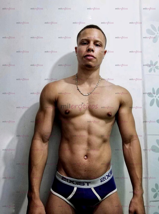 FOTOS DE GYM XL POLLA GRANDE Y GRUESA DISPUESTO A COMPLACERTE