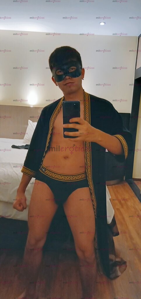 FOTOS DE MASAJISTA PROSESIONAL, FISTING Y MAS PARA HOMBRES