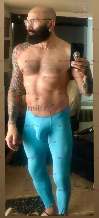 FOTOS DE SIEMPRE DISPONIBLE MADURO TATUADO VELLUDO GYM BARBUDO