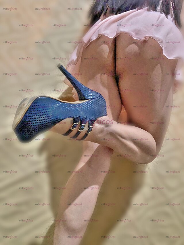 FOTOS DE CACHONDA, SABROSA NENA VOLUPTUOSA CON PIERNAS DELICIOSAS