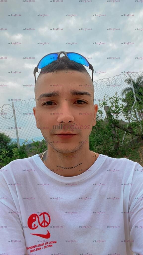 FOTOS DE JOVEN DELGADO MUY VERGON, DISPUESTO A TODO CON MENTE MUY ABIERTA