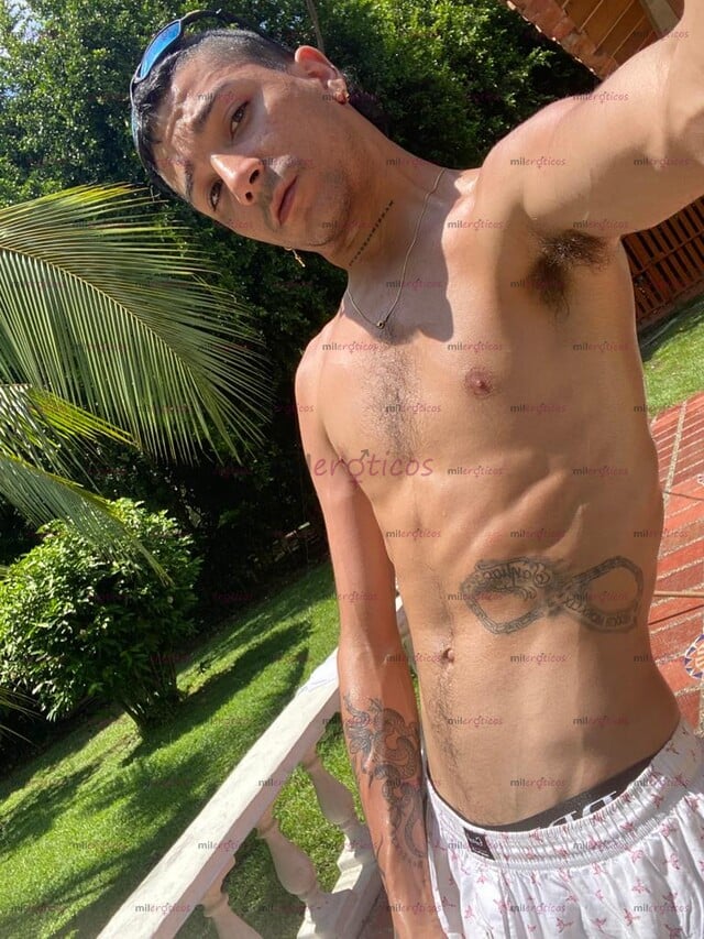 FOTOS DE JOVEN DELGADO MUY VERGON, DISPUESTO A TODO CON MENTE MUY ABIERTA