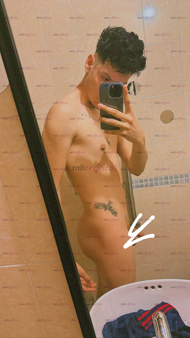 FOTOS DE POR UNOS DÍAS CHICO ALTO GUAPO DELGADO WERITO DE 20 AÑITOS
