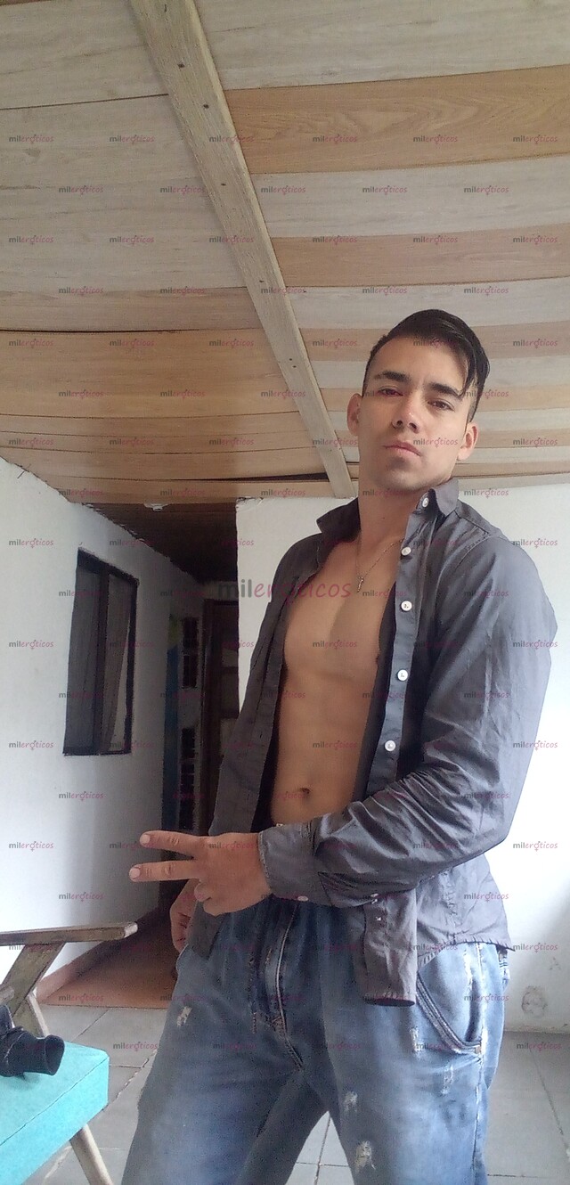 FOTOS DE CHICO LINDO DORADO CALIENTE CON MENTE ABIERTA DISPUESTO A TODO CAPRICHO