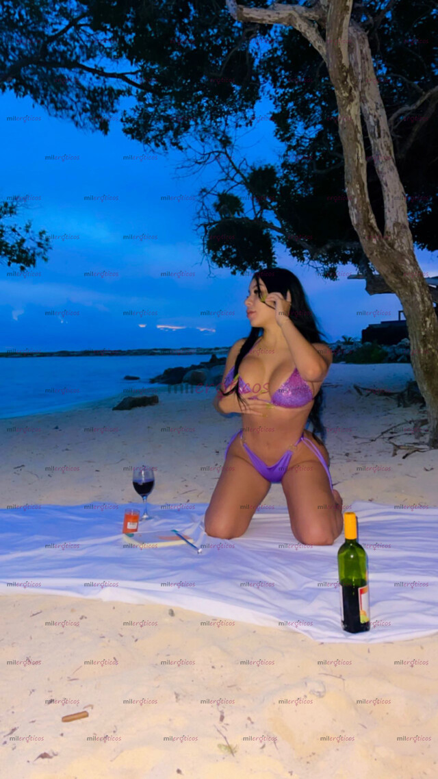 FOTOS DE PÁSALA RICO CON SAMARA AMOR, TENGO UNAS TETAS INCREÍBLES Y UN CULO DELICIOSO.