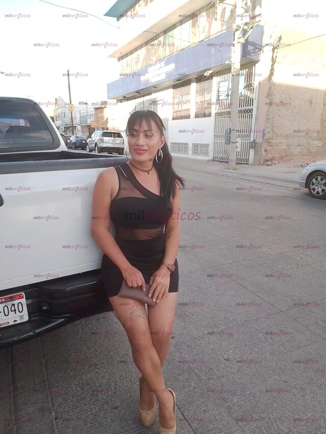 FOTOS DE .COGELONA LECHERA , DISFRUTA UN RICO CULITO Y UNA BUENA VERGA