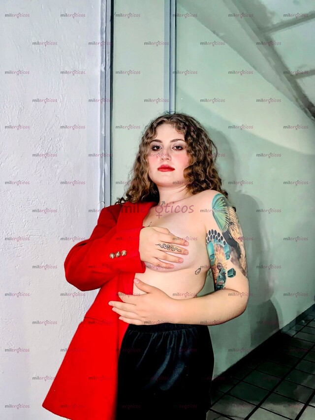 FOTOS DE SOY UNA CHICA SEXY, COQUETA, FEMENINA Y ATREVIDA