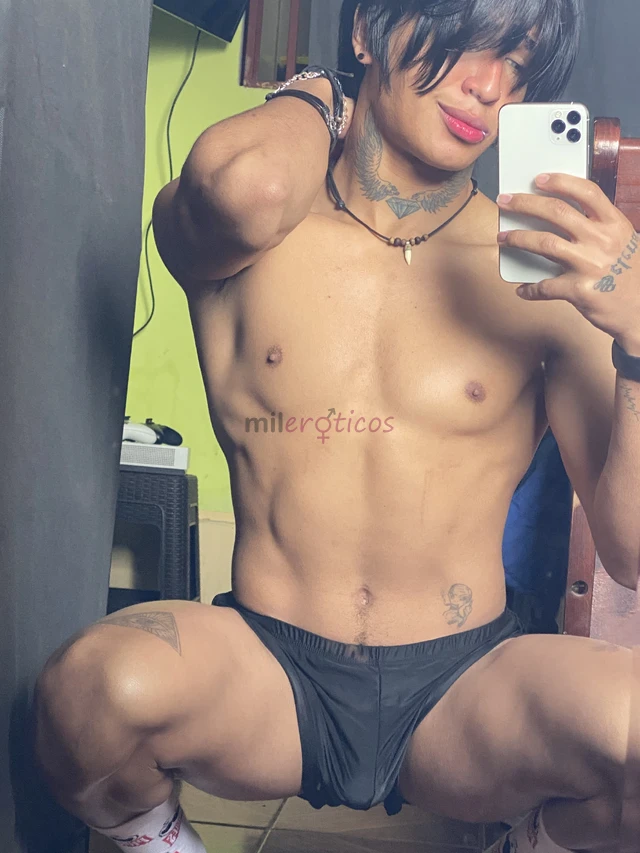 Ven o divierte con mis locuras me encanta cumplir fantasias y que me cumplan algunas de las mias soy el bebe de la casa me gusta jugar con juguetes po...