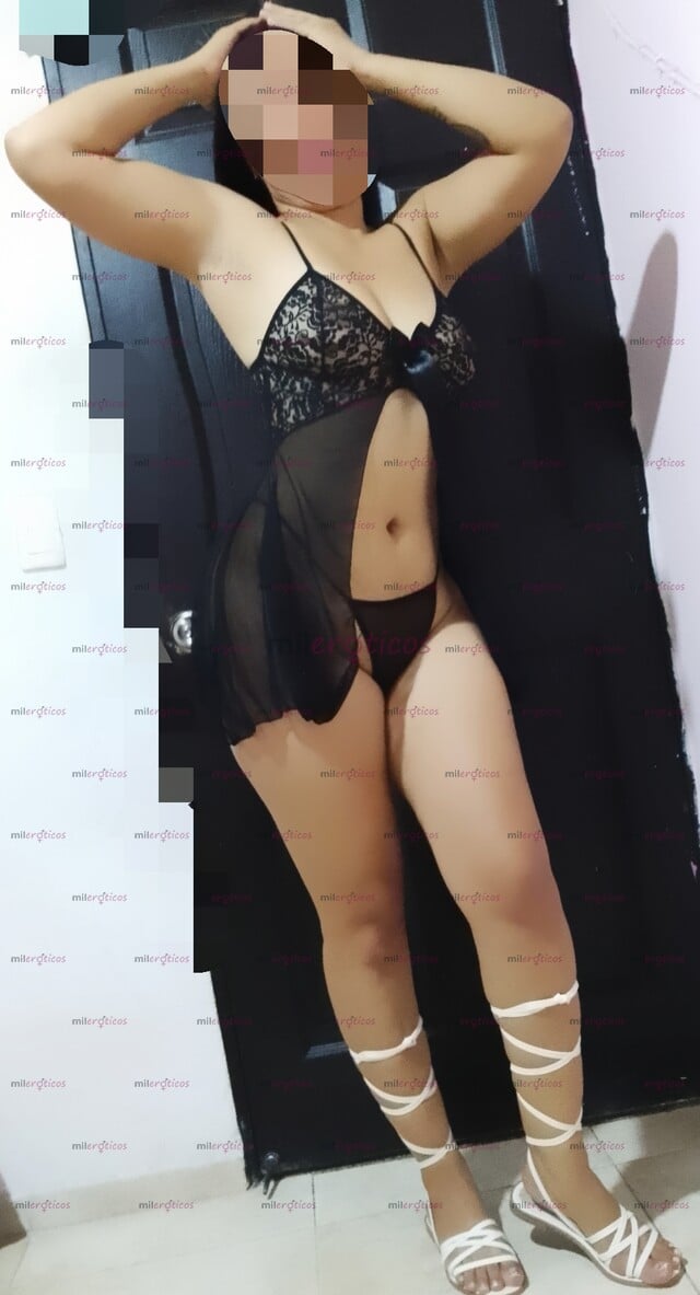 FOTOS DE RECIEN LLEGADA. LA MEJOR HACIENDO EL ORAL Y TRAGANDO VERGA GRANDE