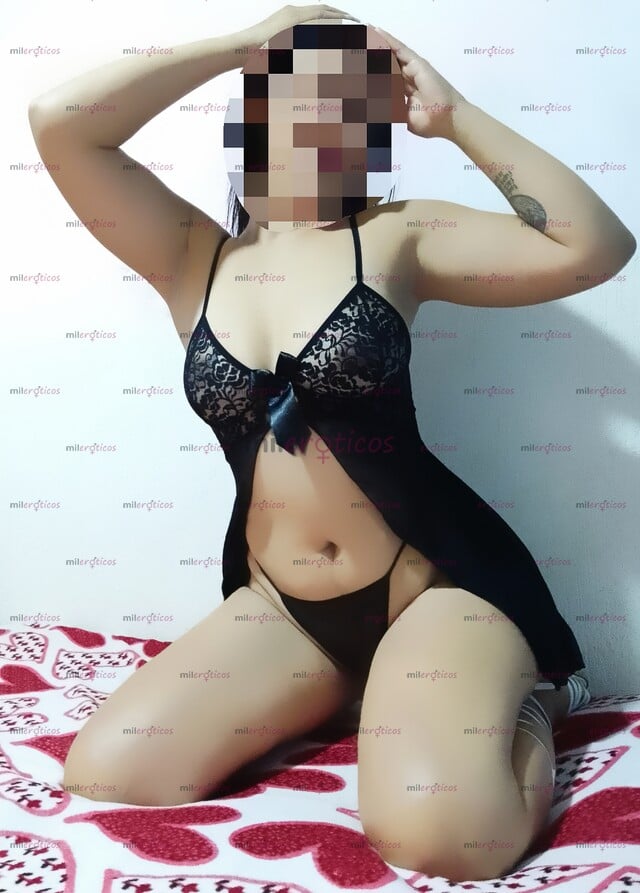 FOTOS DE RECIEN LLEGADA. LA MEJOR HACIENDO EL ORAL Y TRAGANDO VERGA GRANDE