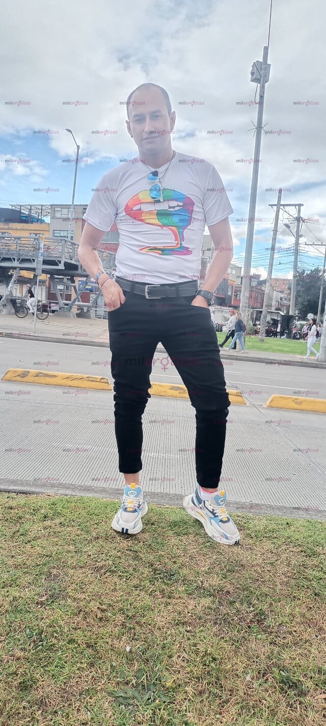 FOTOS DE HOMBRE MUY SERIO TRABAJADOR Y DISCRETO BOGOTA