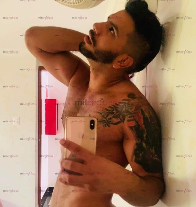 FOTOS DE VIDEO LLAMADA CALIENTE... MACHO VERGÓN DOMINANTE....