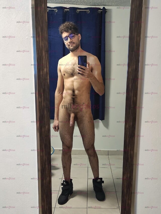 FOTOS DE JOVEN UNIVERSITARIO PAS. JUGUETÓN, VARONIL, GUAPO Y AGUÁNTADOR.