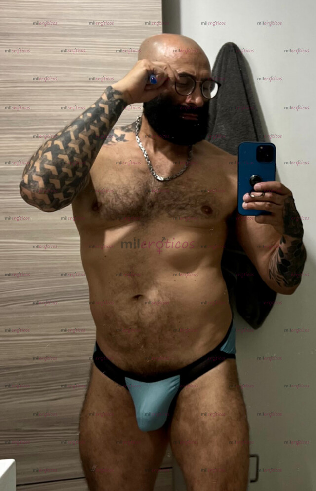 FOTOS DE DADDY GAY BARBUDO GYM TATUADO VELLUDO SIEMPRE DISPONIBLE