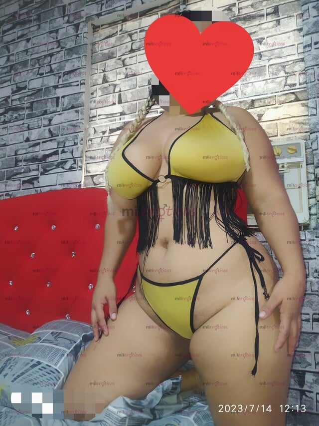 FOTOS DE VEN A CHUPAR MIS GRANDES TETAS CON PAJA RUSA LLENAME DE LECHE LAS TETAS
