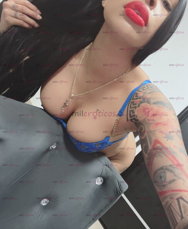 FOTOS DE CHANEL 20 AÑITOS BONITA Y COMPLACIENTE CACHONDA Y ESTRECHA