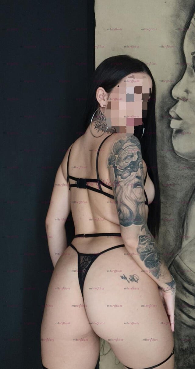 FOTOS DE MAMASITA, CHIQUITICA Y TATUADA, MUY CALIENTE