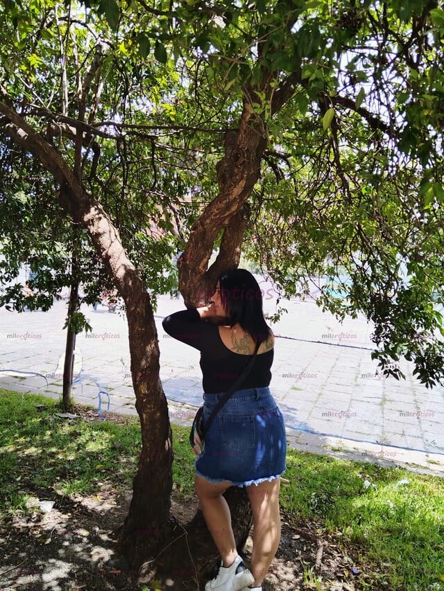 FOTOS DE HOLI HOY QUIERO LECHE ME LA VAS ADAR PAPACITO