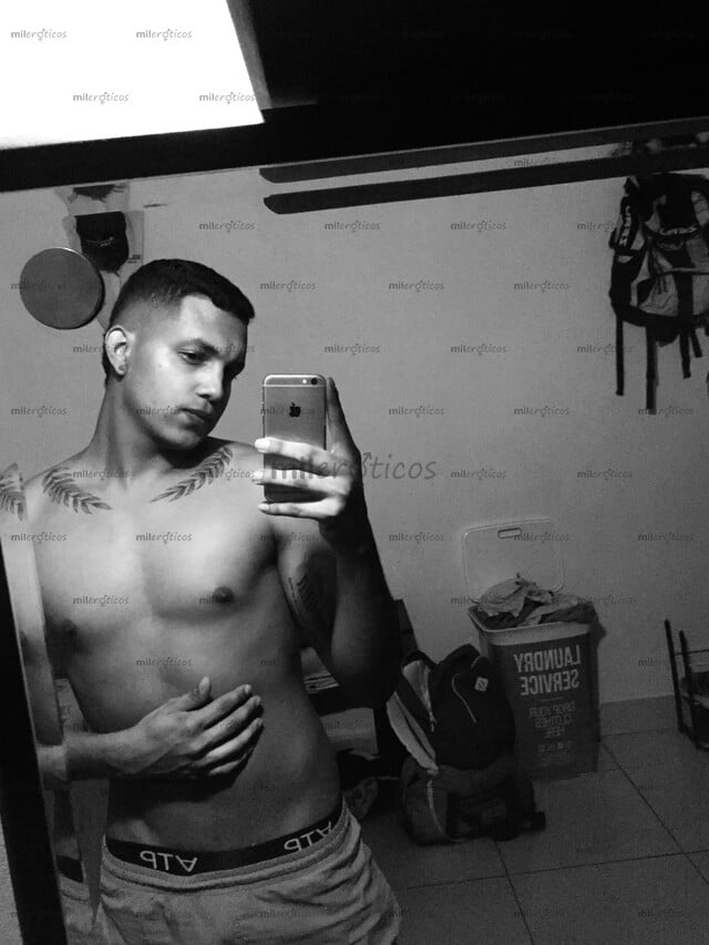 FOTOS DE JOVEN MORENO ALTO, ESTOY ACÁ PARA QUITARLE ESAS GANAS
