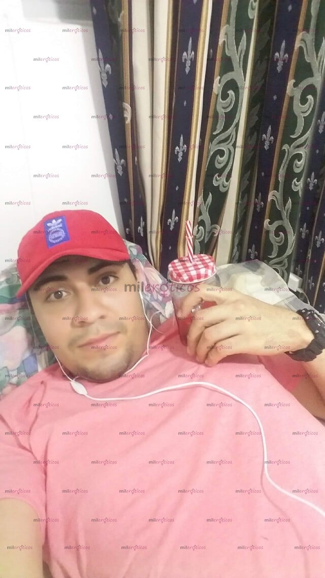 FOTOS DE CHICO JOVEN Y APUESTO CON BUEN PORTE Y ESTATURA COMPLACIENTE DAMAS