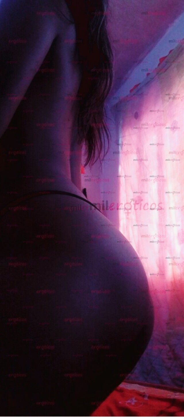 FOTOS DE HERMOSA FLAKA...ATREVIDA CALIENTE COMPLACIENTE BUEN PORTE BIEN PRESENTADA