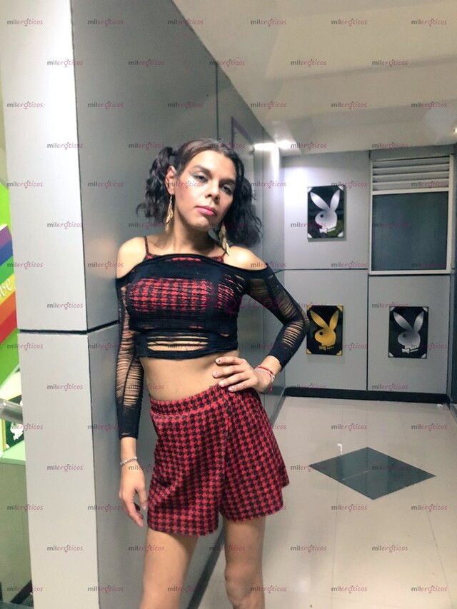 FOTOS DE NIÑA , NUEVA EN EL PORTAL , DISPUESTA A TODO
