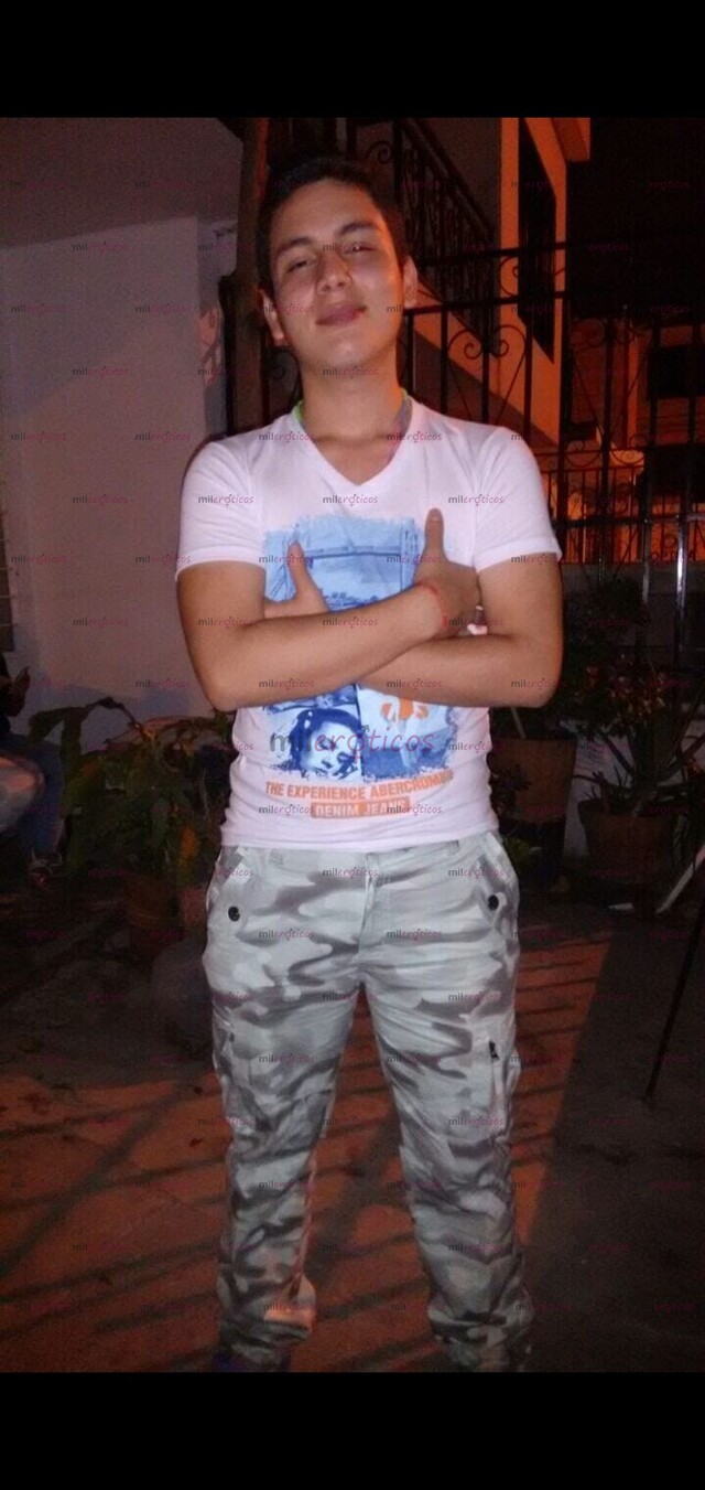 FOTOS DE SOY SAM CHICO APUESTO Y COMPLACIENTE DISPUESTO A CUMPLIR TUS FANTASIAS