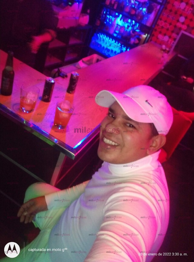 FOTOS DE DANIEL VENEZOLANO 100% REAL NADA DE ENGAÑO Y FOTOS FALSAS LLAMAME