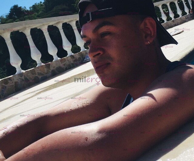 FOTOS DE MORENO SERIO RESERVADO CON GANAS DE SALIR DE LA RUTINA