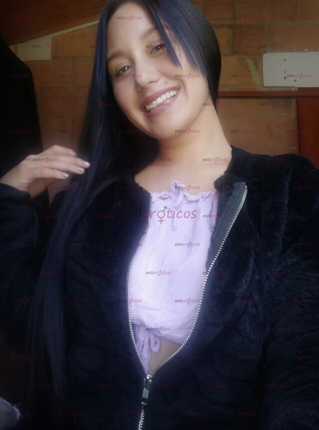 FOTOS DE SOY DANIELA, TENGO 20 AÑOS, JOVEN UNIVERSITARIA CON CUERPO HERMOSO