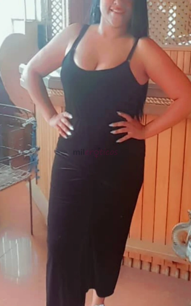 Hola soy paola una chica nueva en tu ciudad me gusta pasarla bien dar besos caricias abrazos masajes erotico fui morbo rico sexo el servicio va de aco...