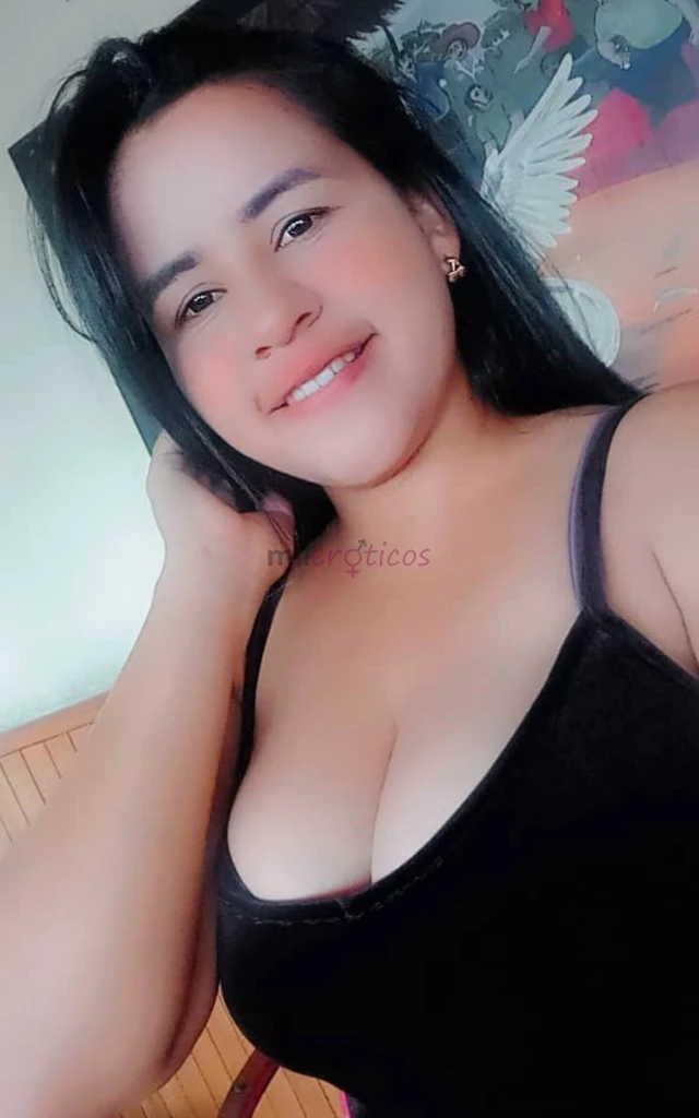 Hola soy paola una chica nueva en tu ciudad me gusta pasarla bien dar besos caricias abrazos masajes erotico fui morbo rico sexo el servicio va de aco...