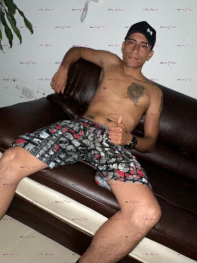FOTOS DE JOVEN FULL LECHERO DISPUESTO A COMPLACER TODAS TUS FANTASIAS