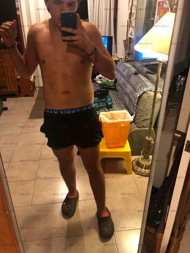 FOTOS DE JOVEN, GUAPO Y DOTADO BUSCA PAGAR ESTUDIOS