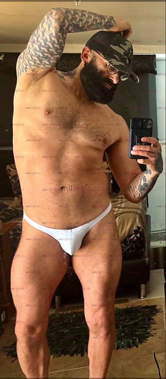 FOTOS DE DADDY BARBUDO TATUADO VELLUDO GYM SIEMPRE DISPONIBLE