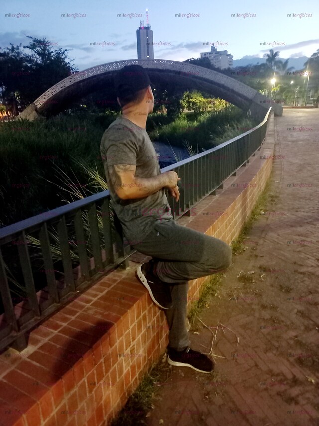 FOTOS DE SOY UN CHICO CARISMATICO SERIO , TAMBIEN DIVERTIDO DE MENTE ABIERTA PIEL BLANCA