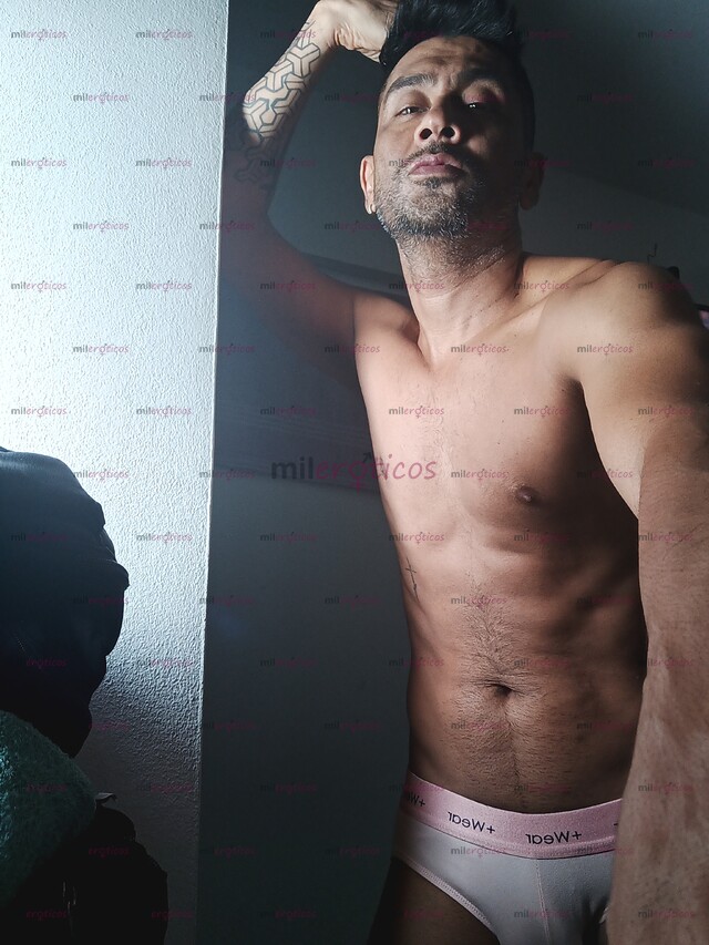 FOTOS DE VENEZOLANO VERSATIL SERIO COMPLACIENTE PARA TI