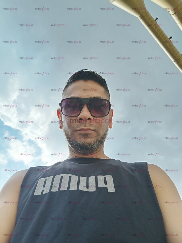 FOTOS DE VENEZOLANO VERSATIL SERIO COMPLACIENTE PARA TI